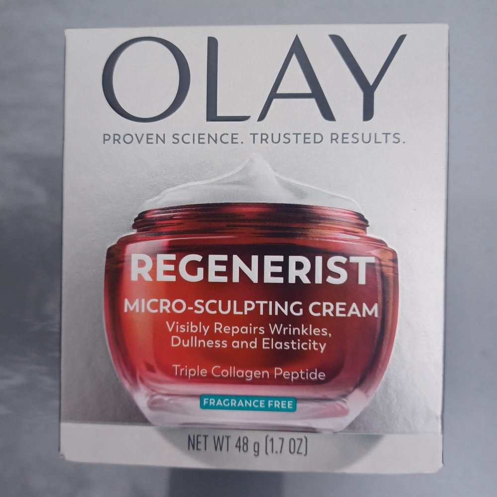 OLAY Regenerist Micro-Sculpting Cream Red Jar